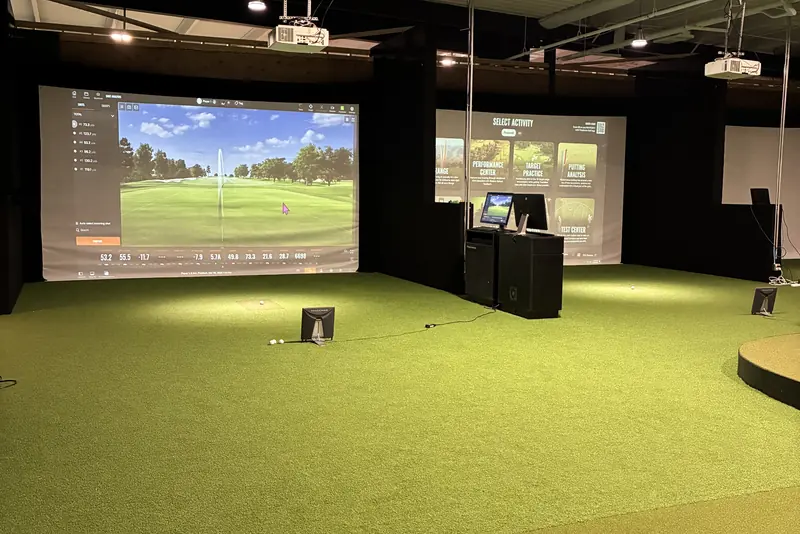 TrackMan4 golf simulator bay at VPA